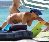 2018 Summer nude girls on the beach