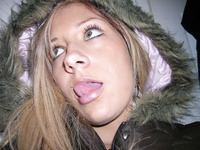 Vicki - amateur blonde solo set