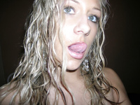 Vicki - amateur blonde solo set