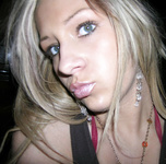 Vicki - amateur blonde solo set