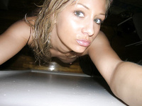 Vicki - amateur blonde solo set