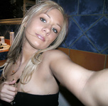 Vicki - amateur blonde solo set