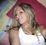 Vicki - amateur blonde solo set