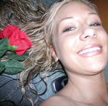 Vicki - amateur blonde solo set