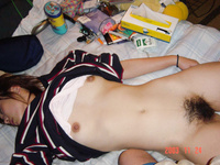 chicas pilladas durmiendo desnudas_3