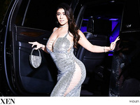 Violet myers 26 years young 1997  Bra size: 34DDDBoobs: Real/Natural 60 kg