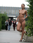 Zusana spears: Nude in publico