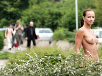 Zusana spears: Nude in publico