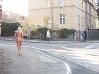 Nude in publico: Sin temor