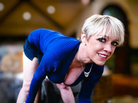 Dee Williams Mix Images