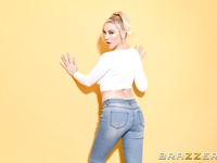 Alyx Star, Kendra Sunderland - Naughty Girls Need Rubs Too