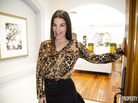 LaSirena69 - Pro Gamer Buys House