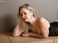 Midge Mayor Karups 9