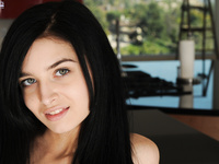 Zoey Kush Karups 6-1