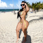 Laura Peralta images 3