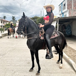 Laura Peralta images 3