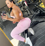 Laura Peralta images 3