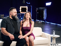 LorReign And Anthony - Anal-Loving MILF Squirts All Over His