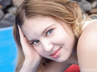 Nikoletta Qeen - Ping Pong.