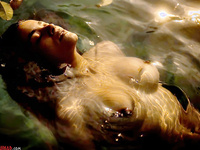 (ACTRICES Y CANTANTES)