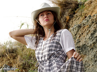 Helen Volga Velenvolga 03 images 2