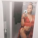 Blonde Canadian E-girl Jessie