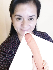 lazorra de mi hermana con su consolador escondidos