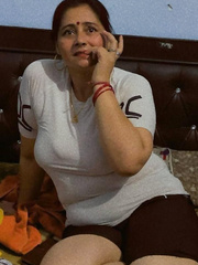 Desi Aunty
