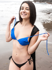 Mi Hijastra en las playas de Tenerife.