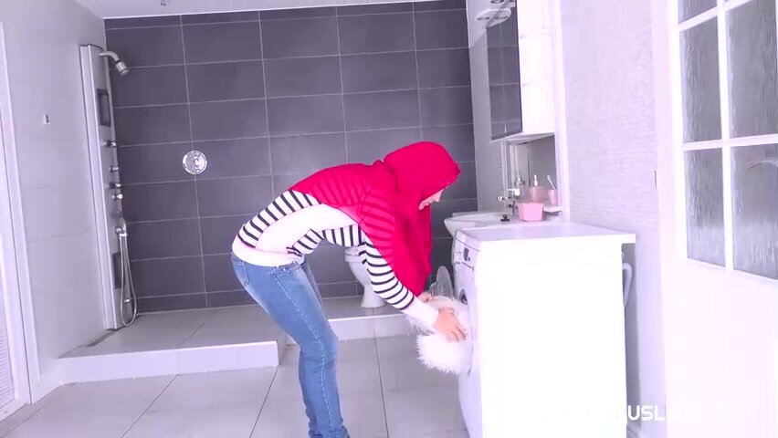 Muslim Bathroom Xx Video Download - Muslim has sex in the toilet