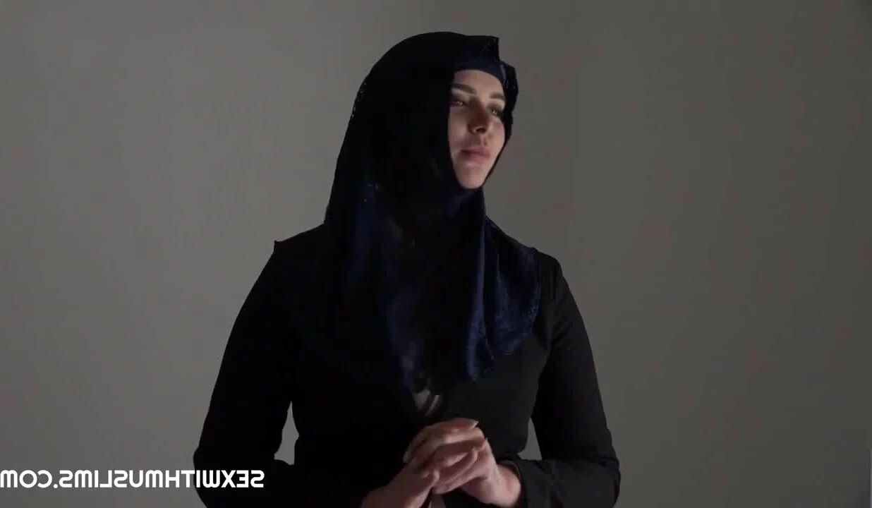 Hijab Hat Sex - Hot hijab girl fuck stranger visit home