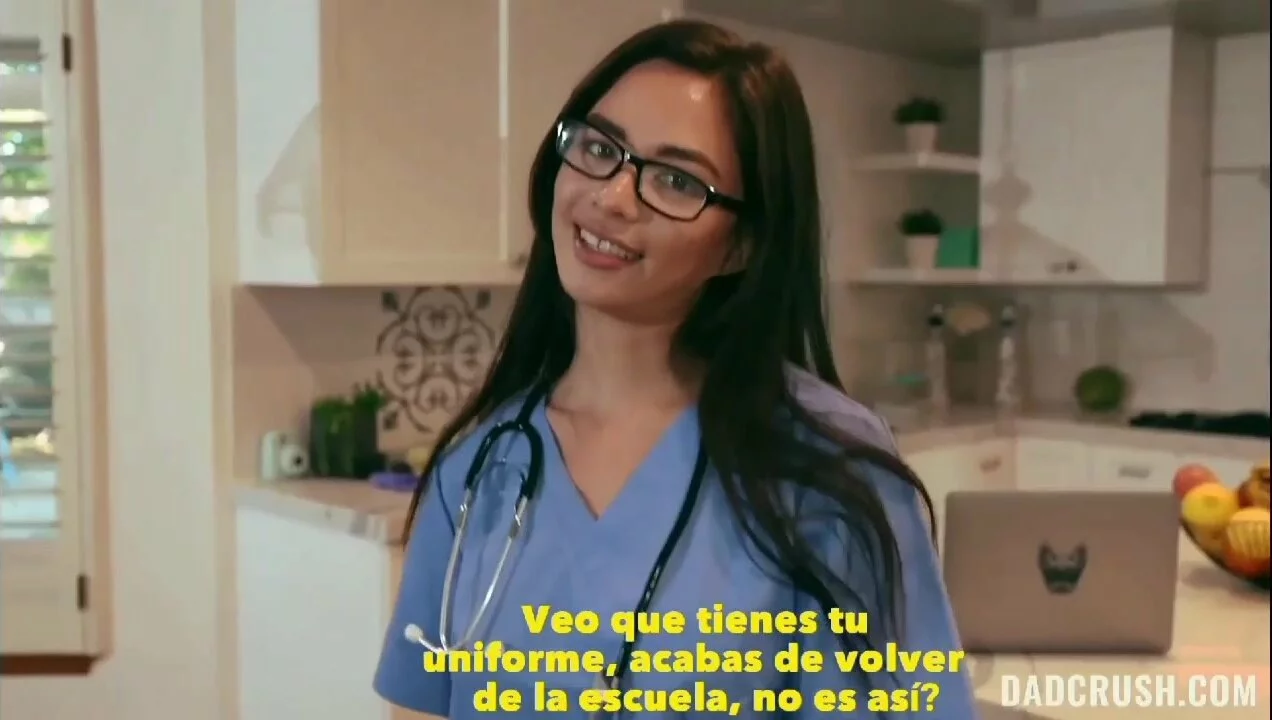 Scarlett Alexis - La linda hijastra enfermera sub