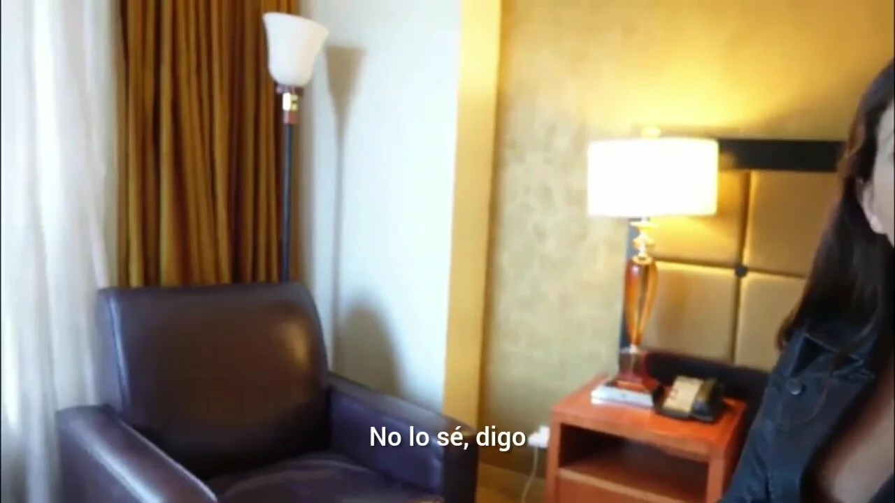 Hotel con mi madrastra sub español subtítulos automaticos 